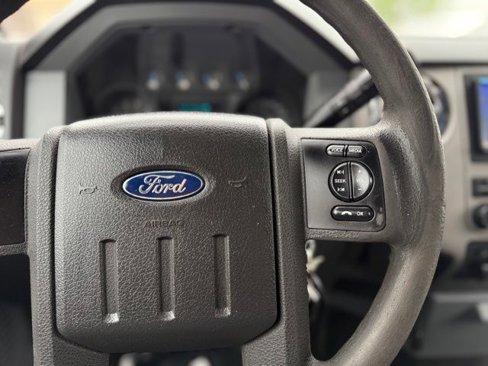 Used 2011 Ford F250 XLT w/ Snow Plow Prep Pkg image 37