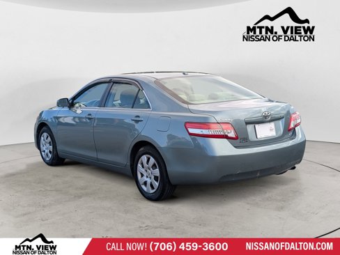 Used 2011 Toyota Camry LE image 5