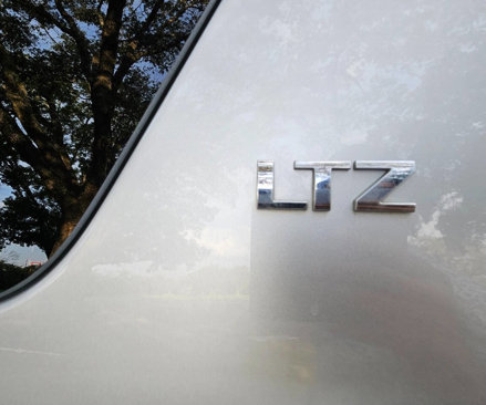 Used 2013 Chevrolet Suburban LTZ image 28
