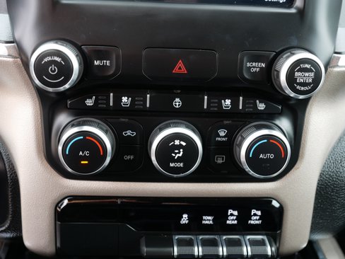 Used 2019 RAM 1500 Laramie image 23
