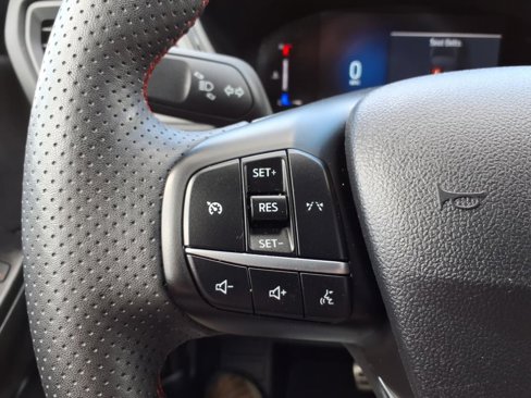 Used 2024 Ford Escape ST-Line image 19