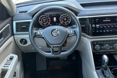 Used 2019 Volkswagen Atlas SEL Premium image 14