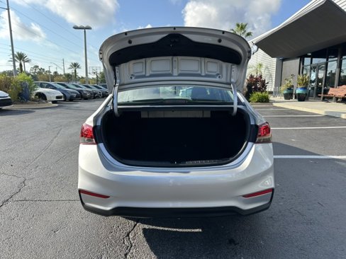 Used 2022 Hyundai Accent SEL image 34