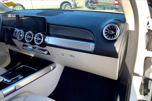 Used 2020 Mercedes-Benz GLB 250 image 16