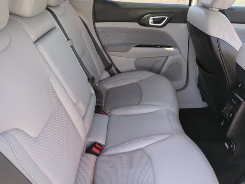Used 2022 Jeep Compass Latitude w/ Convenience Group image 18