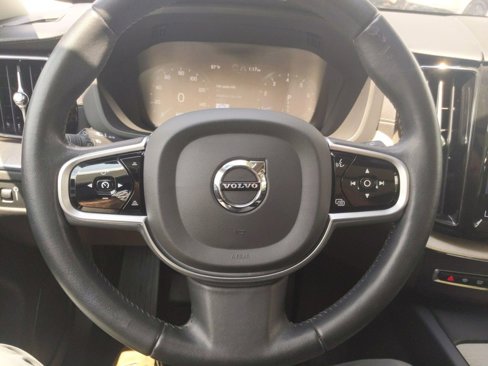 Used 2020 Volvo XC60 T5 Inscription w/ Protection Package Premier image 21