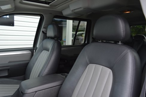 Used 2005 Mercury Mountaineer AWD image 11
