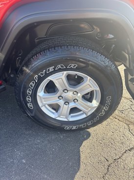 Used 2019 Jeep Wrangler Sport image 23