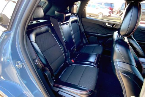Used 2024 Ford Escape ST-Line w/ Cold Weather Package image 17