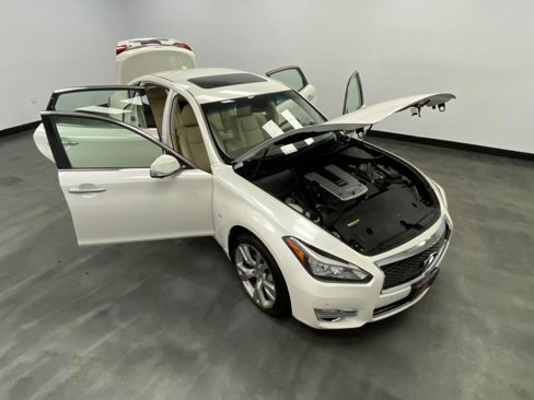 Used 2016 INFINITI Q70 L 3.7 image 54