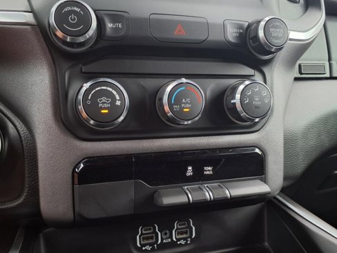 Used 2022 RAM 1500 Big Horn image 13