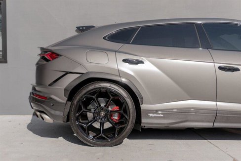 Used 2023 Lamborghini Urus Performante image 32