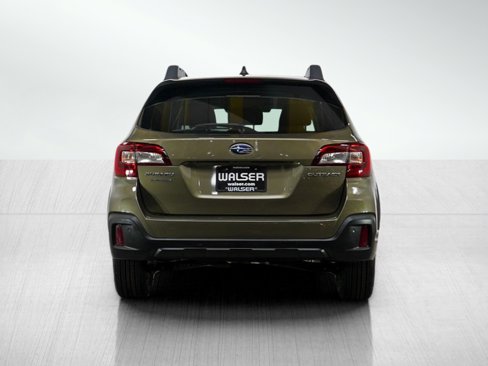 Used 2018 Subaru Outback 2.5i Limited image 4