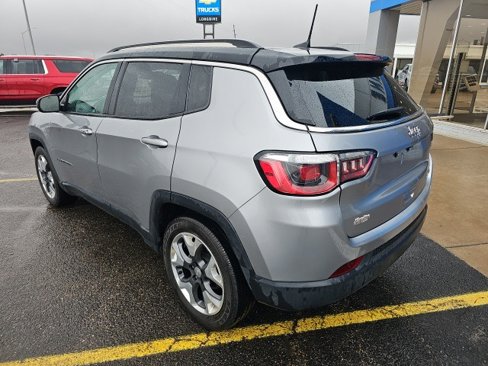 Used 2019 Jeep Compass Limited image 5