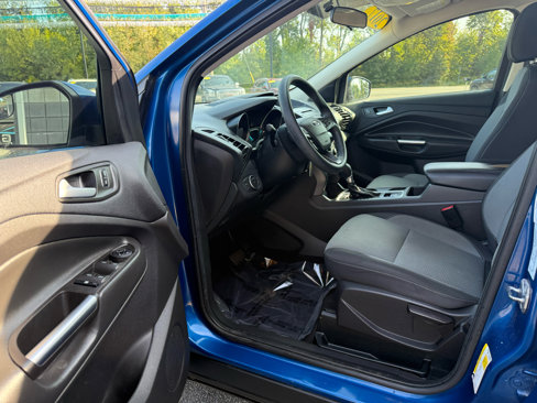 Used 2017 Ford Escape SE image 15