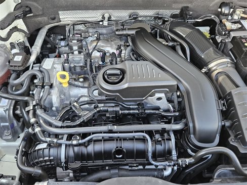 Certified 2024 Volkswagen Taos SE image 29