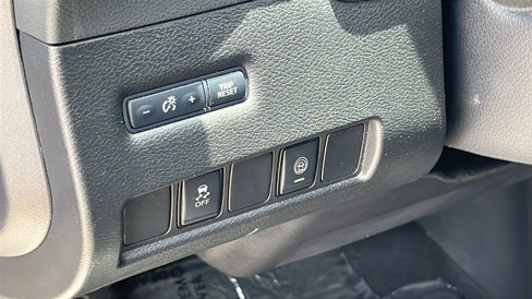 Used 2023 Nissan Murano SV image 13