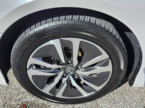 Certified 2019 Honda Accord EX image 19
