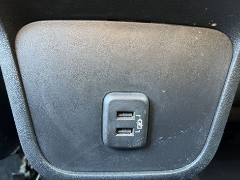 Used 2021 Chevrolet Equinox LT image 29