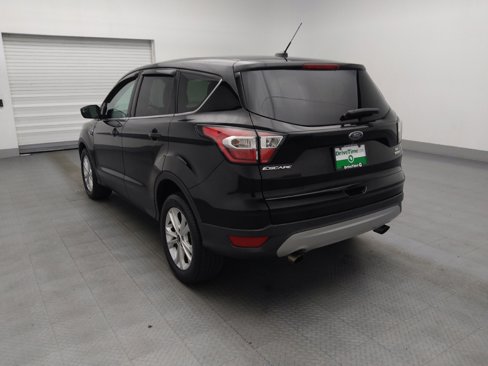 Used 2017 Ford Escape SE image 5