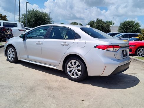 Used 2023 Toyota Corolla LE image 6