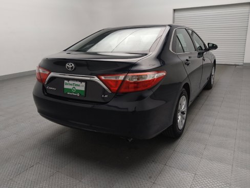 Used 2016 Toyota Camry LE image 9