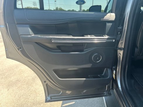 Certified 2021 Ford Expedition XLT image 29
