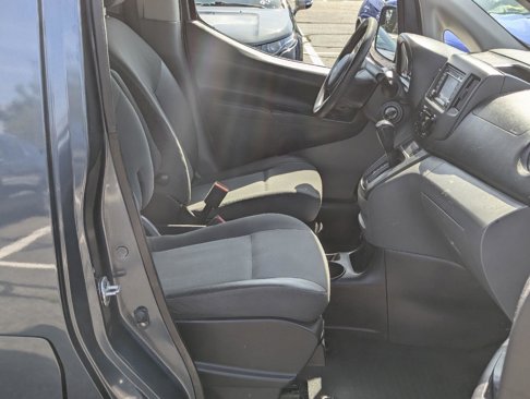 Used 2017 Chevrolet City Express LT w/ Technology Package image 12