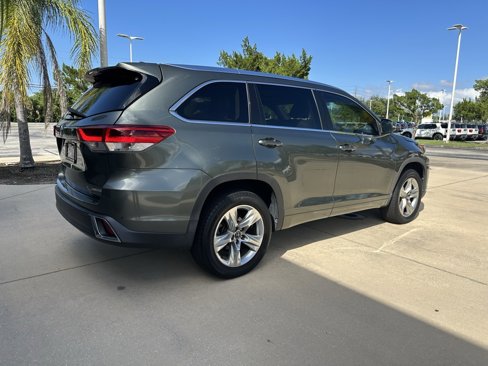 Used 2018 Toyota Highlander Limited image 4