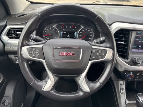 Used 2018 GMC Acadia SLT image 11