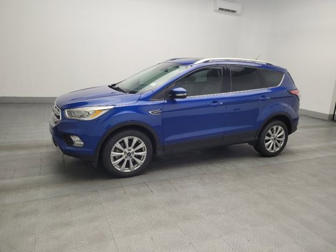 Used 2017 Ford Escape Titanium image 2