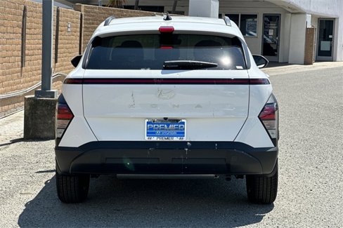 New 2025 Hyundai Kona SEL image 5