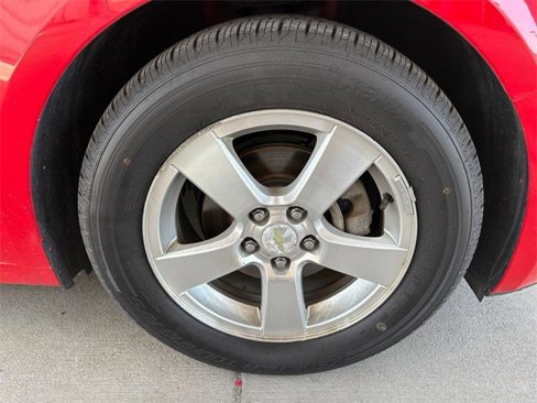 Used 2014 Chevrolet Cruze LT image 9