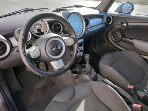 Used 2010 MINI Cooper Convertible image 17