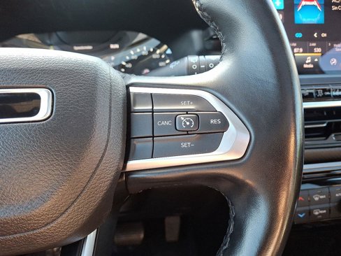 Certified 2022 Jeep Compass Altitude w/ Sun and Sound Group image 21
