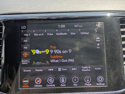 Used 2020 Jeep Grand Cherokee Altitude image 16