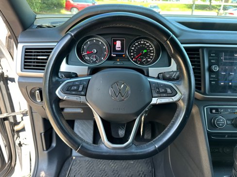 Used 2020 Volkswagen Atlas Cross Sport SE w/ Panoramic Sunroof Package image 24