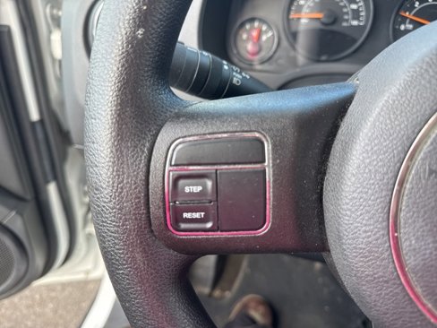 Used 2016 Jeep Compass Sport w/ Power Value Group image 18
