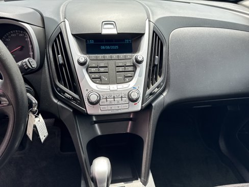 Used 2015 Chevrolet Equinox LS image 13