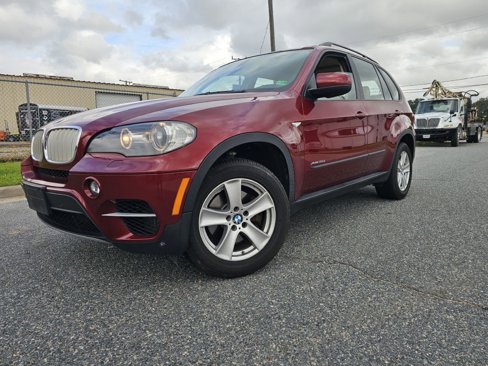Used 2011 BMW X5 xDrive35d image 1