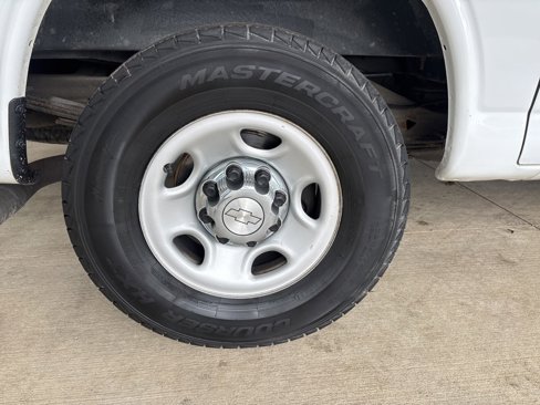 Used 2020 Chevrolet Express 2500 w/ Driver Convenience Package image 26