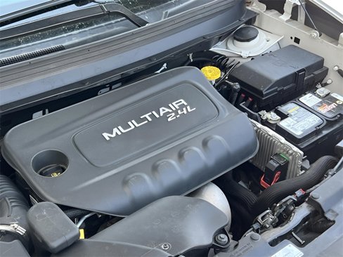 Used 2018 Jeep Cherokee Limited image 39