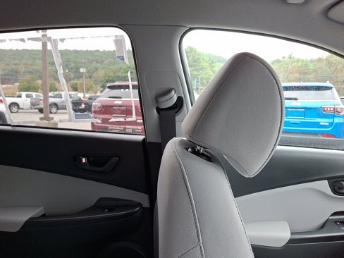 Used 2023 Hyundai Kona SEL image 13