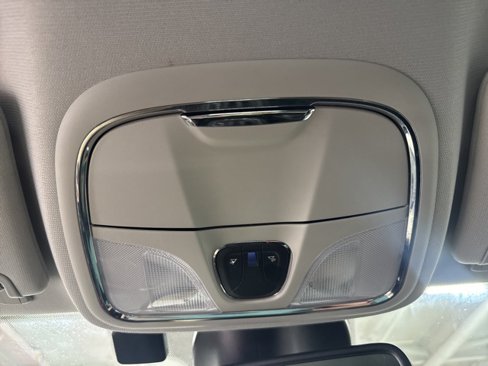 Used 2022 Jeep Cherokee Trailhawk w/ Comfort/Convenience Group image 21
