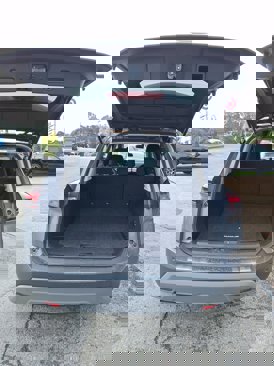 Used 2022 Nissan Rogue SV image 5