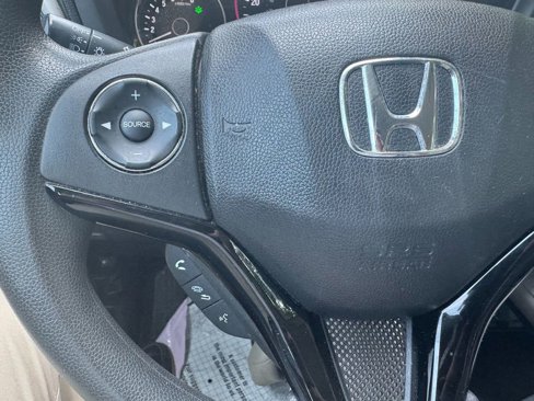 Used 2017 Honda HR-V LX image 23