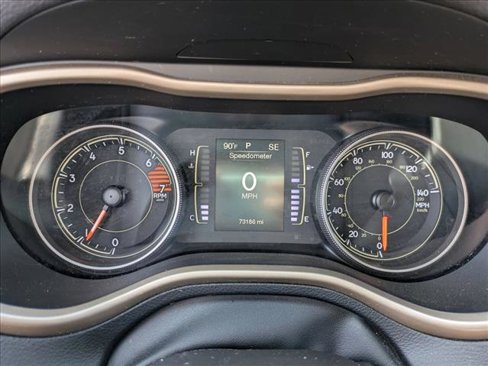 Used 2017 Jeep Cherokee Sport w/ Cold Weather Group image 10
