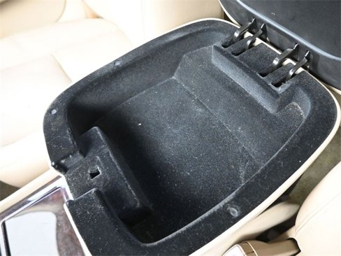 Used 2009 Cadillac Escalade Hybrid image 3