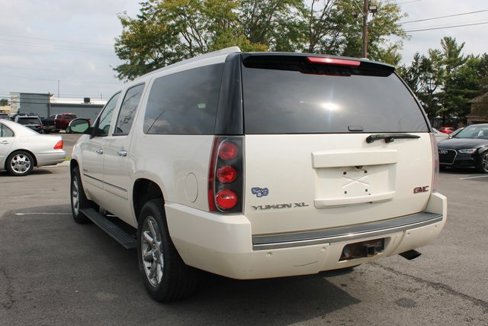 Used 2014 GMC Yukon XL Denali image 49