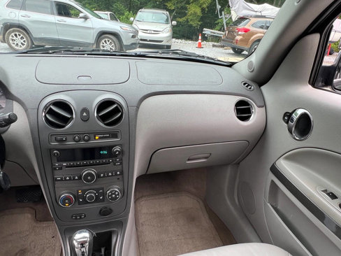 Used 2009 Chevrolet HHR LT w/ LT Preferred Equipment Group image 10
